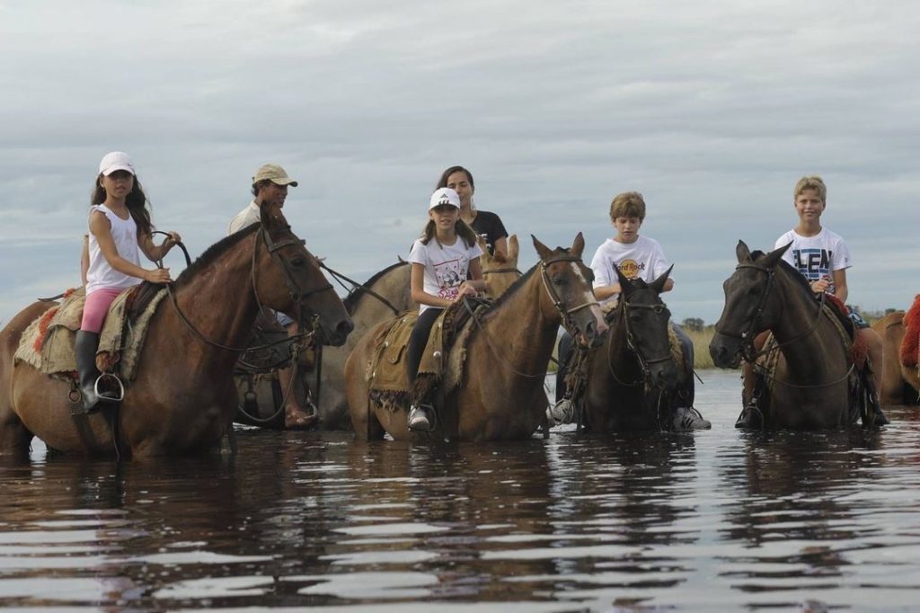 horse ride pantanal tour
