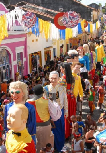 Olinda_Carnival_-_Olinda,_Pernambuco,_- bresil-Brésil-agence-de-voyage-tours-sejours-plage-soleil-vol-destination-recife