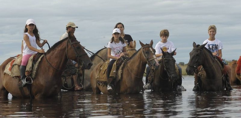 horse ride pantanal tour